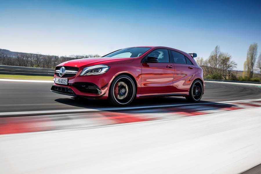  Mercedes-AMG A45 4Matic 2015 года  (фото 21 из 41)